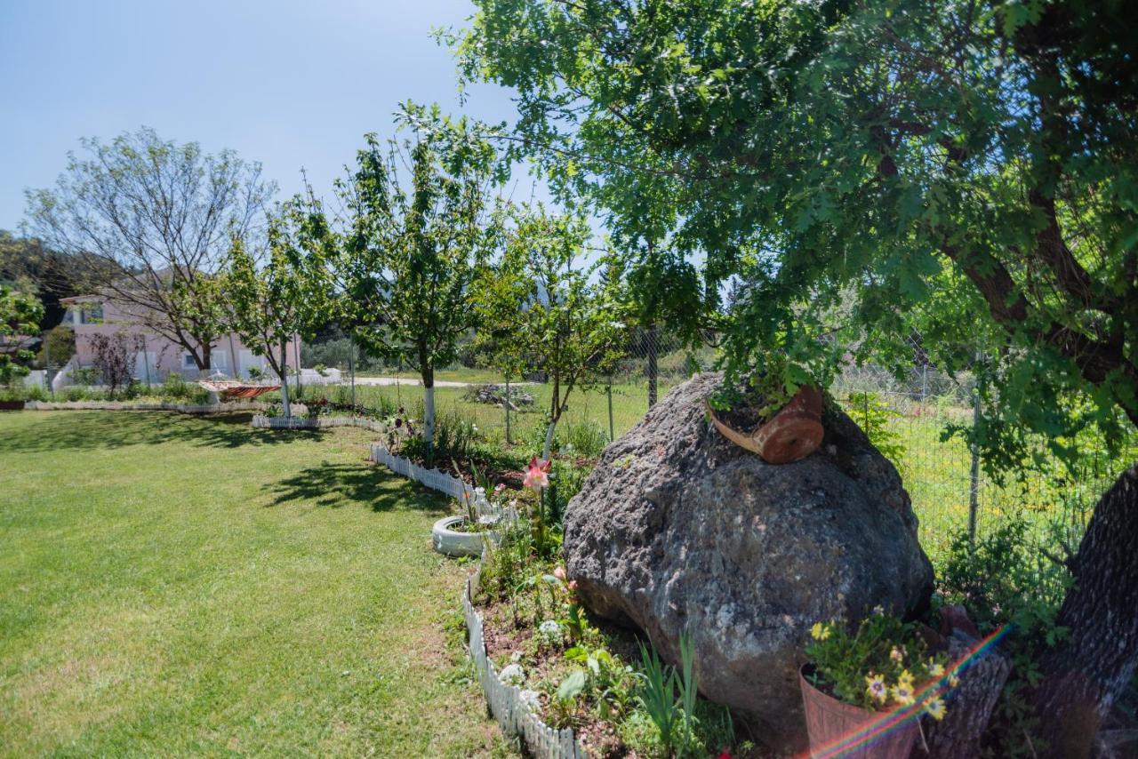 Anna Maria House Apartment Perama  Exterior photo